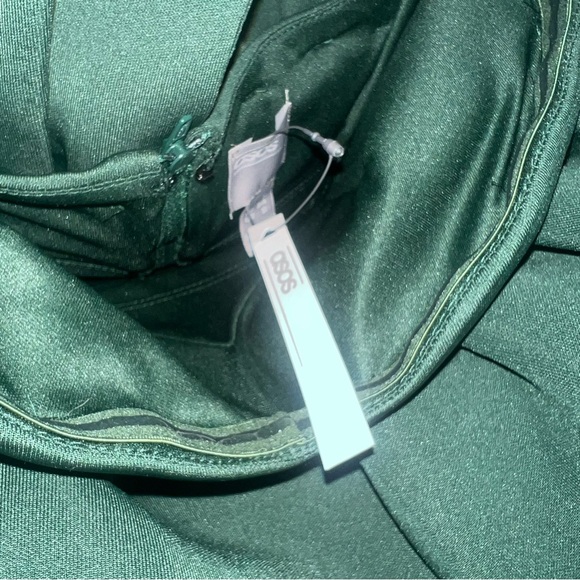 Green formal dress size 2 - Picture 3 of 4